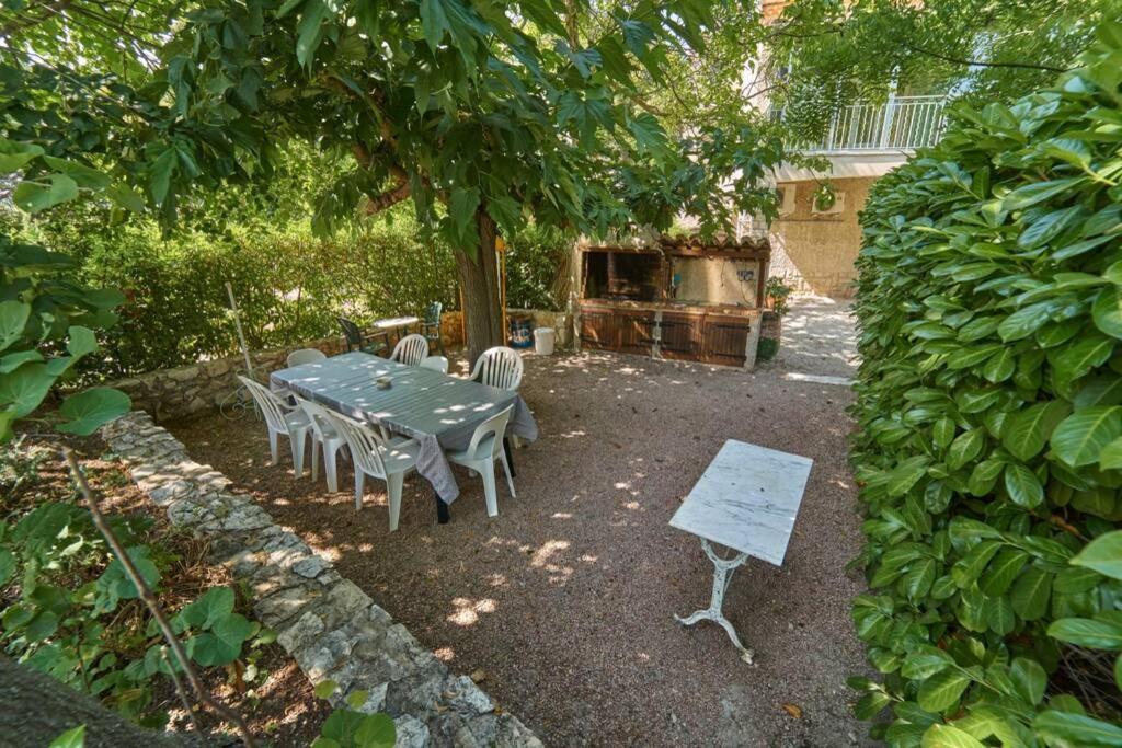 Au Calme Jardin Et Piscine Couverte En Hiver * Aix-en-Provence