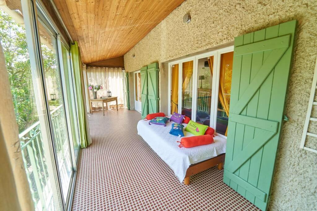 Villa Au Calme Jardin Et Piscine Couverte En Hiver *